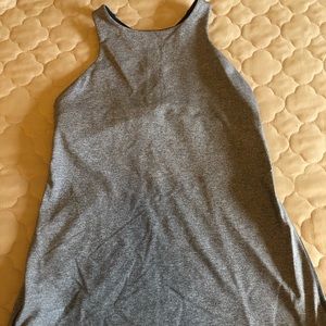 Lululemon high neck tank with built in bra size 8